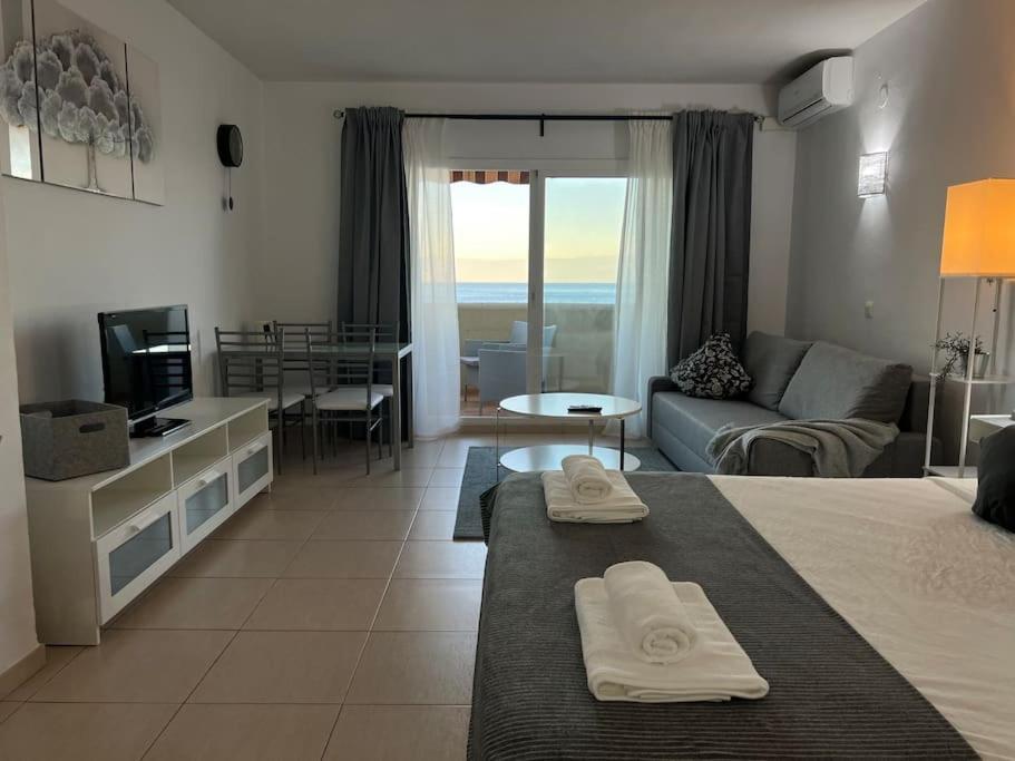 Benalbeach En La Playa 贝纳尔马德纳 外观 照片